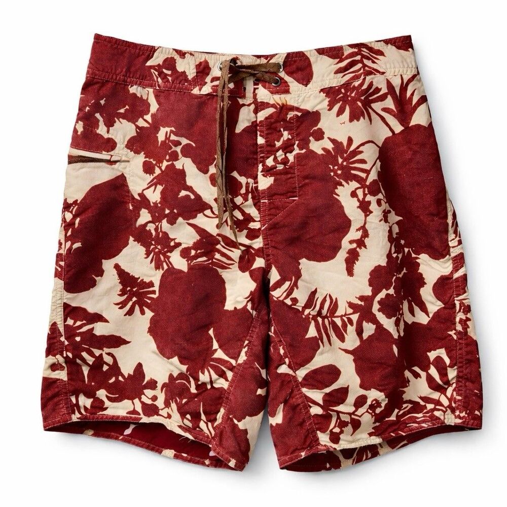 Patagonia Wavefarer Board Shorts Men’s 32 Red Floral 19” Outseam Swim Trunks